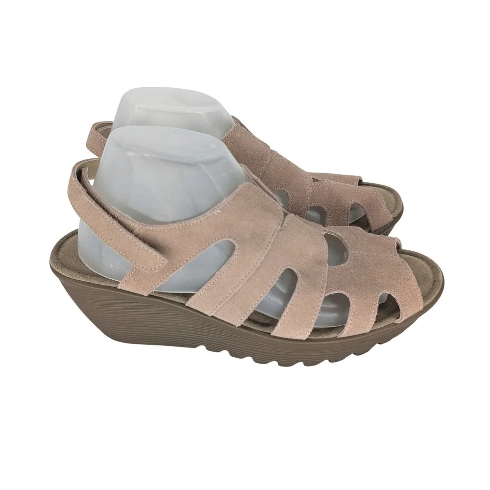 Skechers Wedge Sandal‎ Womens 9.5 Natural Suede Memory Foam Comfy Boho Travel